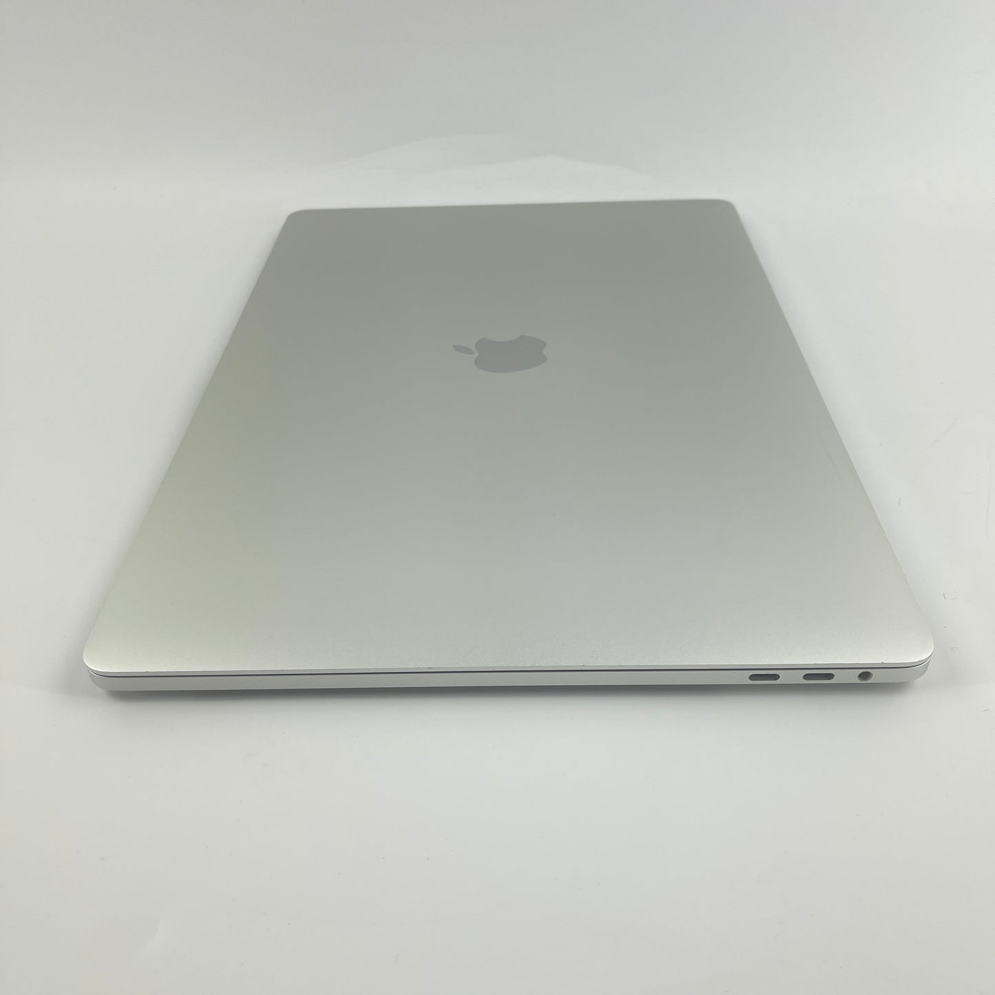 2019 Apple MacBook Pro 15.4" i9 2.3GHz 16GB RAM 512GB SSD Silver A1990