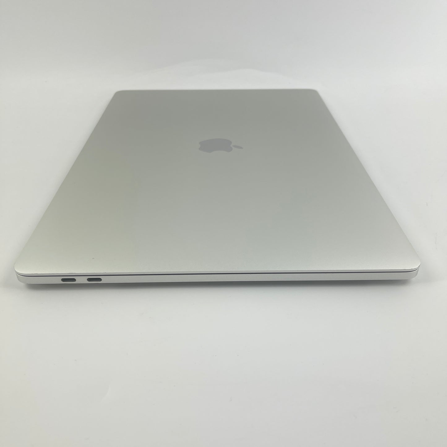 2019 Apple MacBook Pro 15.4" i9 2.3GHz 16GB RAM 512GB SSD Silver A1990