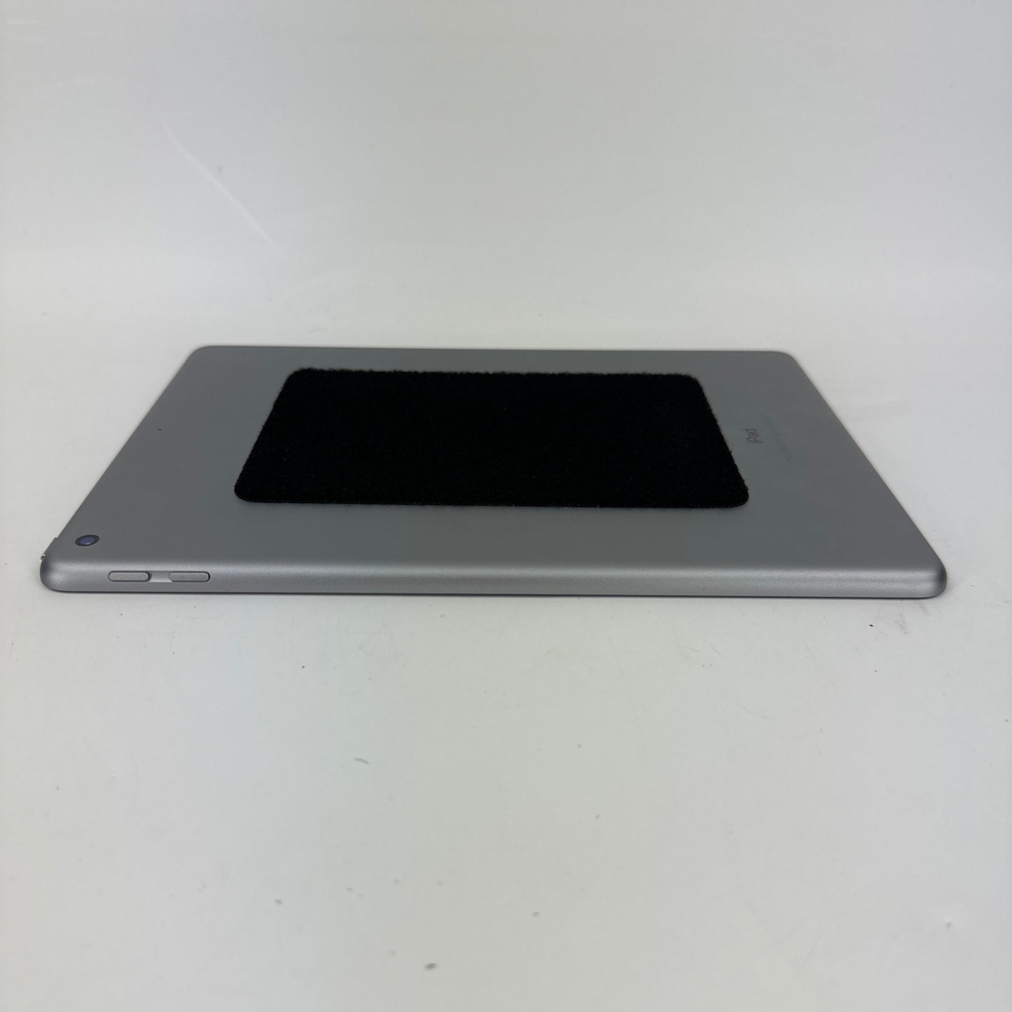 WiFi Only Apple iPad 6th Gen 32GB 17.5.1 Space Gray MR7FLL/A