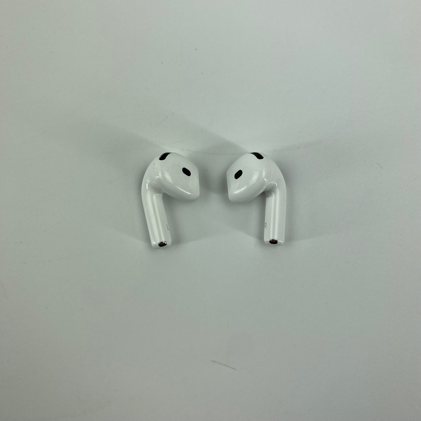 Apple AirPods 4th Gen A3053 A3050 A3058 MXP63LL/A