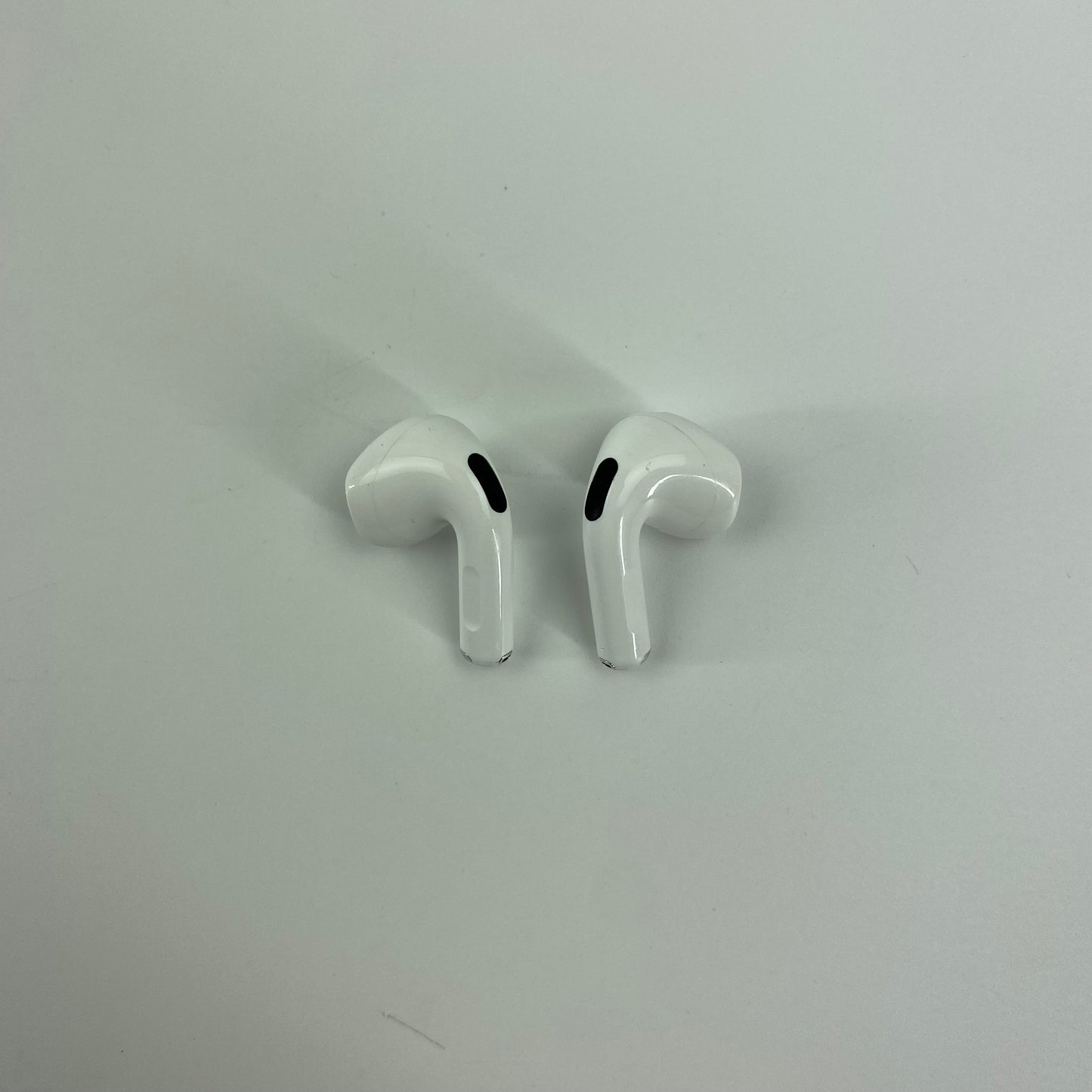 Apple AirPods 4th Gen A3053 A3050 A3058 MXP63LL/A